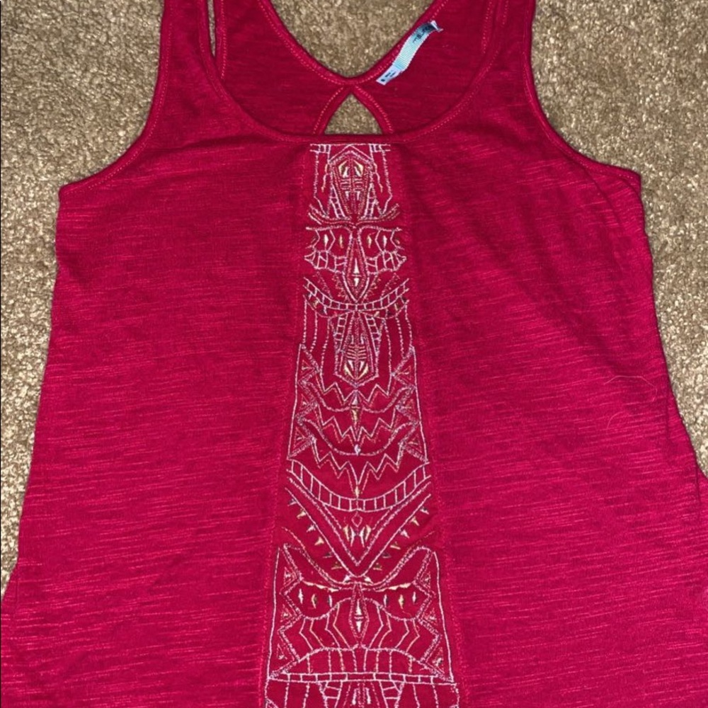 Maurice’s shirt